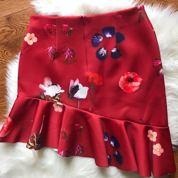 ASOS NWOT Scuba floral asymmetrical peplum skirt - Picture 6 of 8